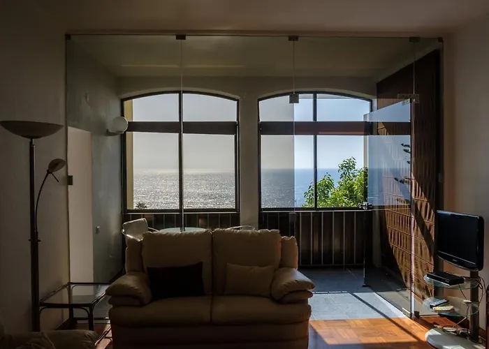 Guestready - A Beautiful Sight Over The Sea *