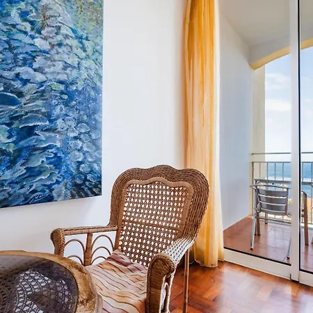 Guestready - A Beautiful Sight Over The Sea Daire